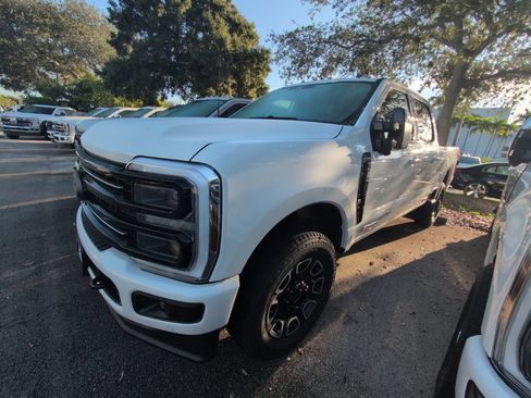 New 2026 Ford F250 Platinum AWD/4WD image 4