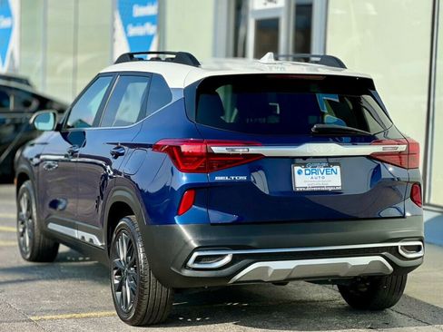 Used 2022 Kia Seltos Nightfall Edition image 3
