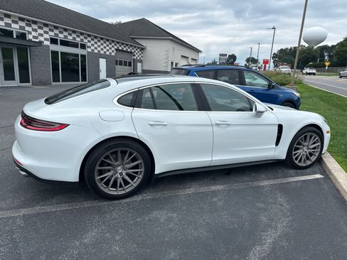 Used 2017 Porsche Panamera 4S AWD/4WD image 7