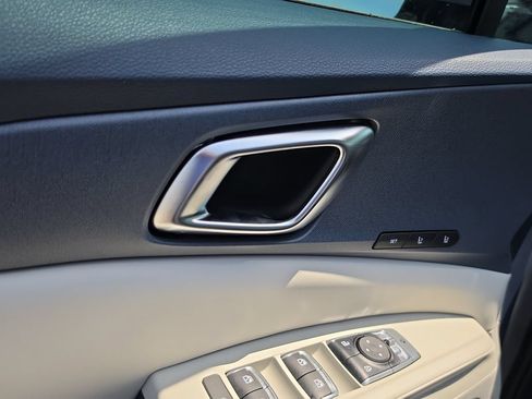New 2026 Kia Carnival SX FWD image 19