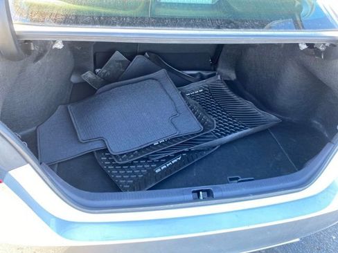 Used 2023 Toyota Camry SE image 19