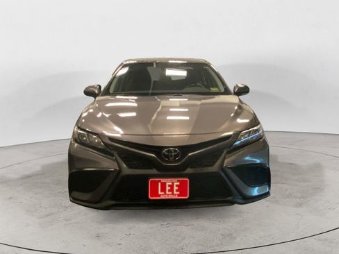 Used 2023 Toyota Camry SE image 8