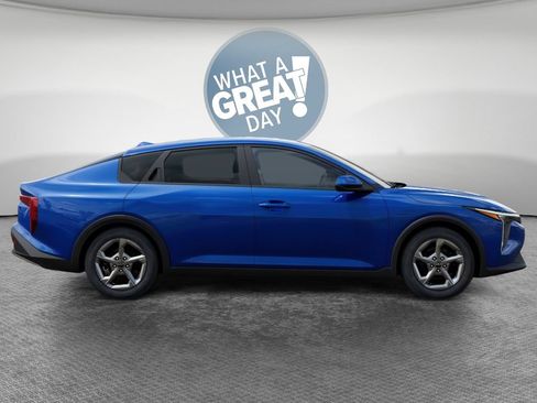 New 2026 Kia K4 FWD image 7