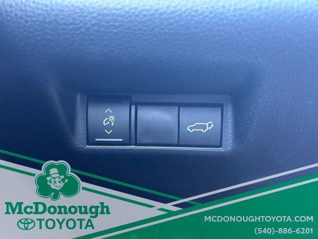 Used 2026 Toyota RAV4 AWD Plug-in Hybrid image 22