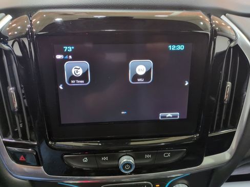 Used 2019 Chevrolet Traverse LT w/ LT Premium Package AWD/4WD image 27