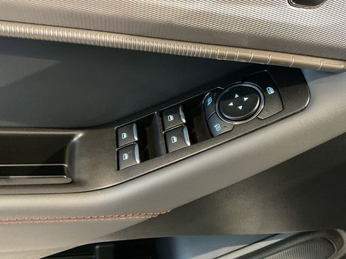 New 2026 Ford Explorer Active w/ Active Comfort Package image 9