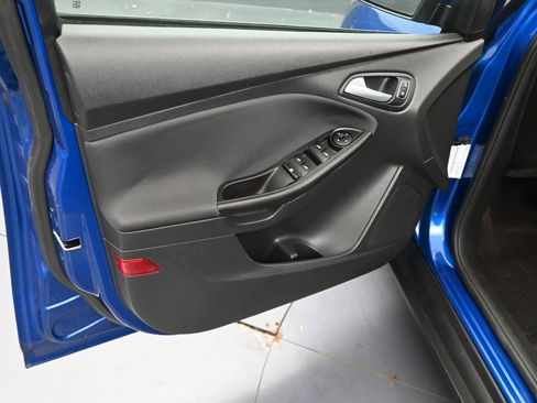 Used 2018 Ford Focus SE image 22