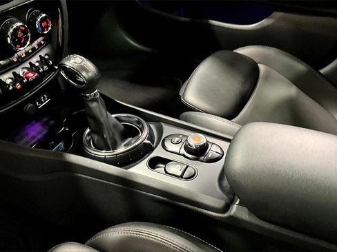Used 2017 MINI Cooper Clubman S image 17
