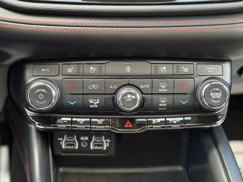 Used 2023 Dodge Durango R/T AWD/4WD image 17