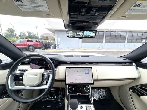Used 2022 Land Rover Range Rover SE AWD/4WD image 23