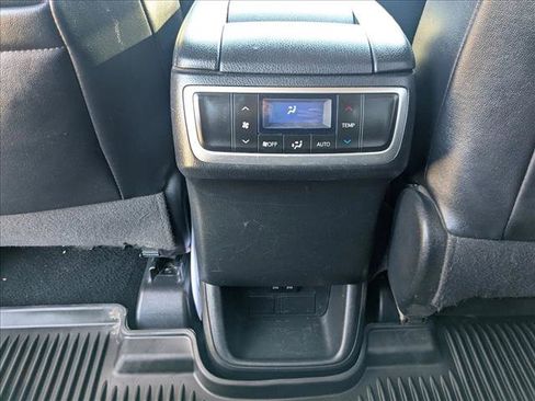 Used 2019 Toyota Highlander Plus image 17