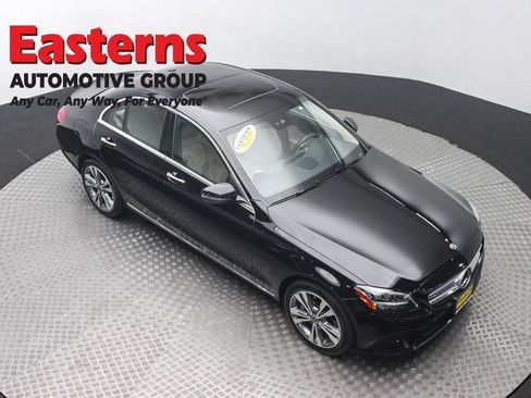 Used 2021 Mercedes-Benz C 300 4MATIC Sedan image 3