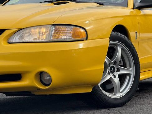 Used 1998 Ford Mustang Cobra image 17