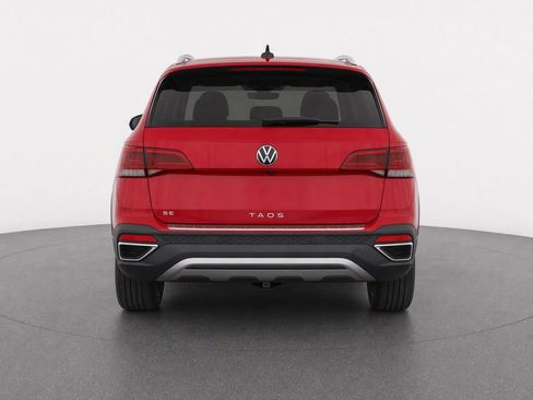 Used 2023 Volkswagen Taos SE FWD image 7