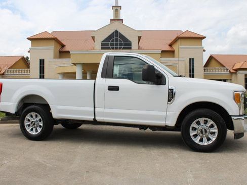 Used 2017 Ford F250 XL w/ XL Value Package RWD image 3