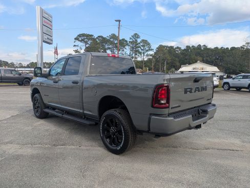 New 2026 RAM 2500 Big Horn AWD/4WD image 7