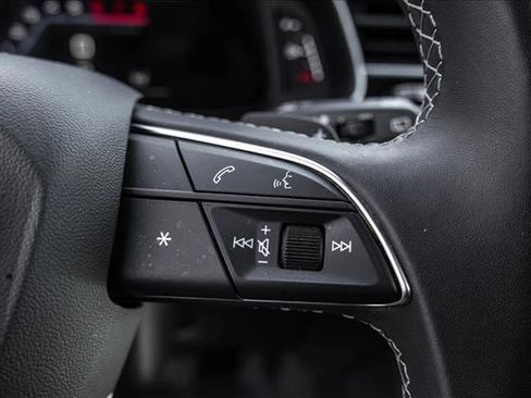 Used 2025 Audi Q7 3.0T Premium Plus image 15