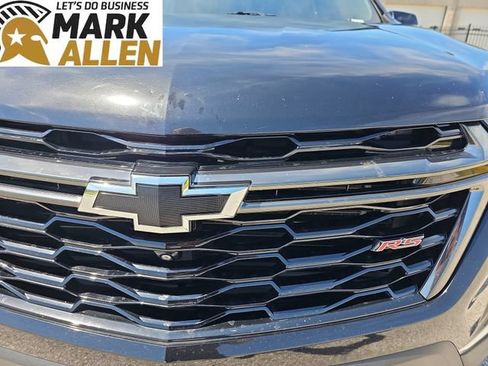 Used 2023 Chevrolet Traverse RS AWD/4WD image 31