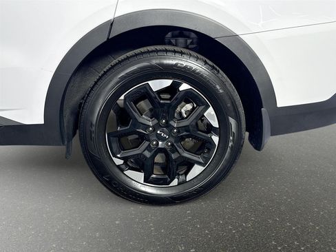 Used 2025 Kia Sorento S FWD image 30