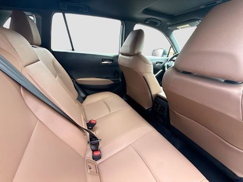 Used 2026 Toyota Corolla Cross XLE w/ Convenience Package FWD image 26