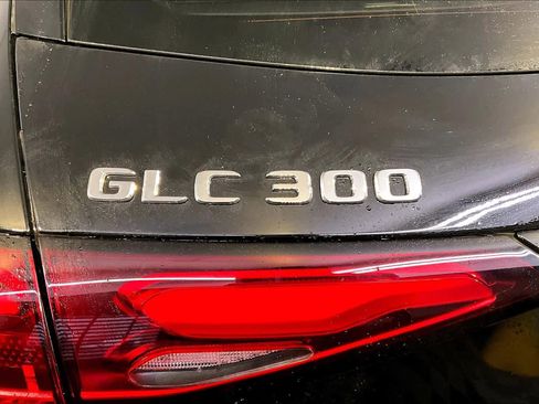 New 2026 Mercedes-Benz GLC 300 4MATIC image 6
