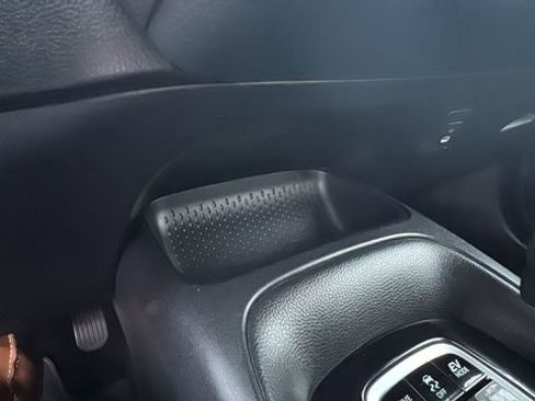 Used 2024 Toyota Corolla LE image 21