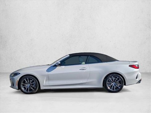 Certified 2022 BMW 430i Convertible w/ Convenience Package image 9