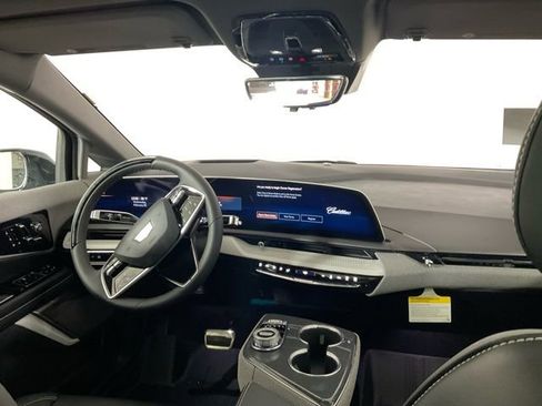 New 2026 Cadillac Optiq Sport 2 w/ LPO, Floor Liner Package AWD/4WD image 24