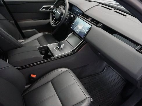 Used 2025 Land Rover Range Rover Velar Dynamic SE image 22