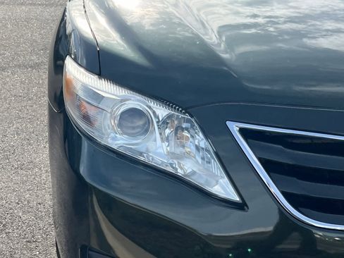 Used 2011 Toyota Camry LE image 8