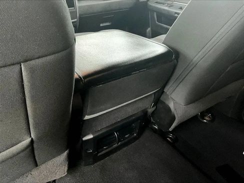 Used 2021 RAM 1500 Classic SLT AWD/4WD image 12