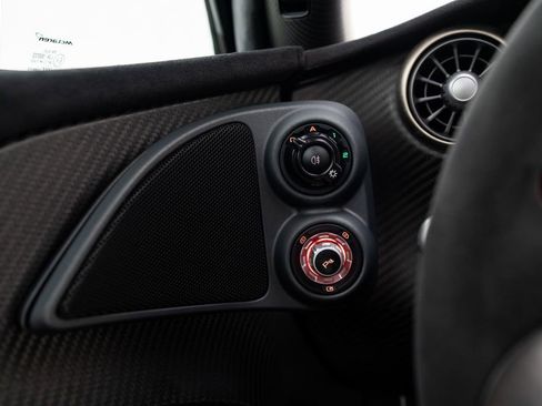 Used 2015 McLaren P1 RWD image 38