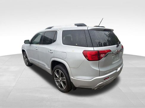 Used 2017 GMC Acadia Denali w/ Technology Package AWD/4WD image 15