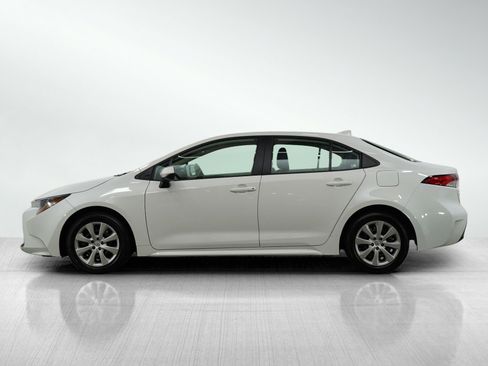 Used 2024 Toyota Corolla LE image 2