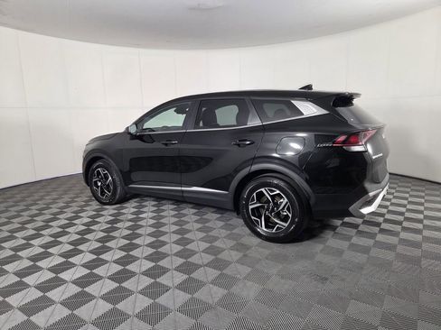 Used 2024 Kia Sportage LX FWD image 7