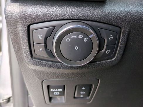 Used 2020 Ford F150 XLT w/ Equipment Group 302A Luxury AWD/4WD image 16