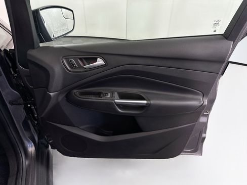 Used 2014 Ford C-MAX SE w/ Equipment Group 203A FWD image 29