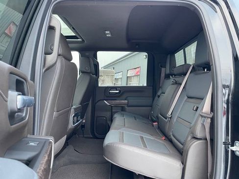 Used 2021 GMC Sierra 3500 Denali w/ Denali Ultimate Package image 12