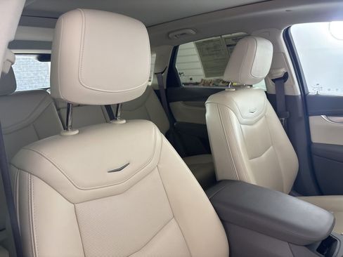 Used 2023 Cadillac XT5 Premium Luxury w/ LPO, Floor Liner Package AWD/4WD image 26
