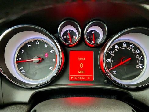 Used 2018 Buick Cascada Premium image 15