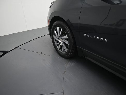 Used 2022 Chevrolet Equinox Premier FWD image 12