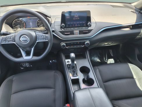 Certified 2019 Nissan Altima 2.5 S FWD image 12