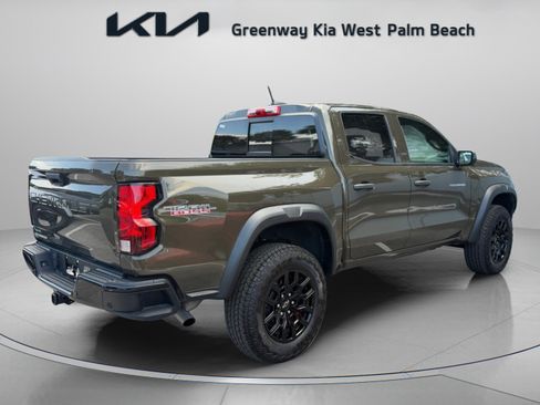 Used 2025 Chevrolet Colorado Trail Boss AWD/4WD image 7
