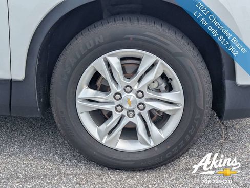 Certified 2021 Chevrolet Blazer LT FWD image 10