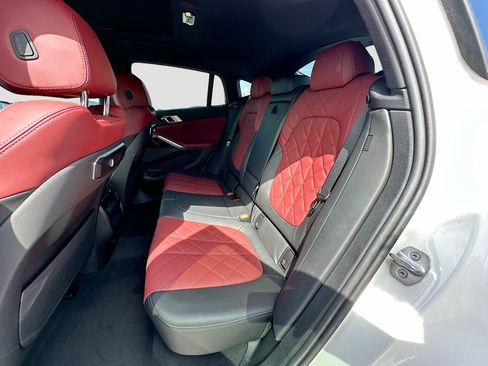Certified 2025 BMW X6 xDrive40i w/ Premium Package AWD/4WD image 26