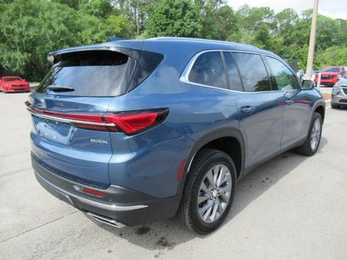 Used 2026 Buick Enclave Preferred FWD image 7