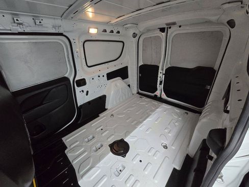 Used 2022 RAM ProMaster City Tradesman FWD image 10