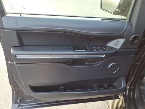 Used 2024 Ford Expedition Max XLT RWD image 19