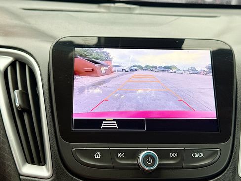 Used 2024 Chevrolet Malibu LT FWD image 13