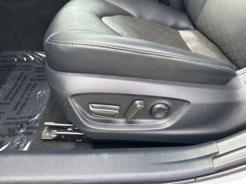 Used 2023 Toyota Camry XSE image 13